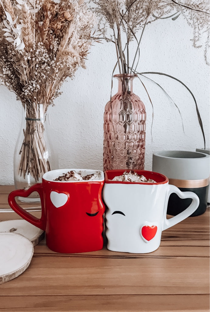 MIAMIO küssende Tassen Set für zwei Personen in Rot