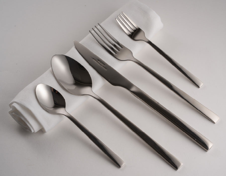 Besteckset aus Edelstahl 18/10